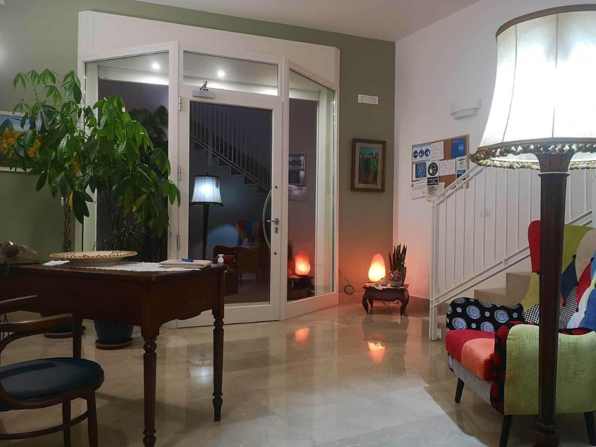 Il Matino Bed & Breakfast Leverano Bagian luar foto